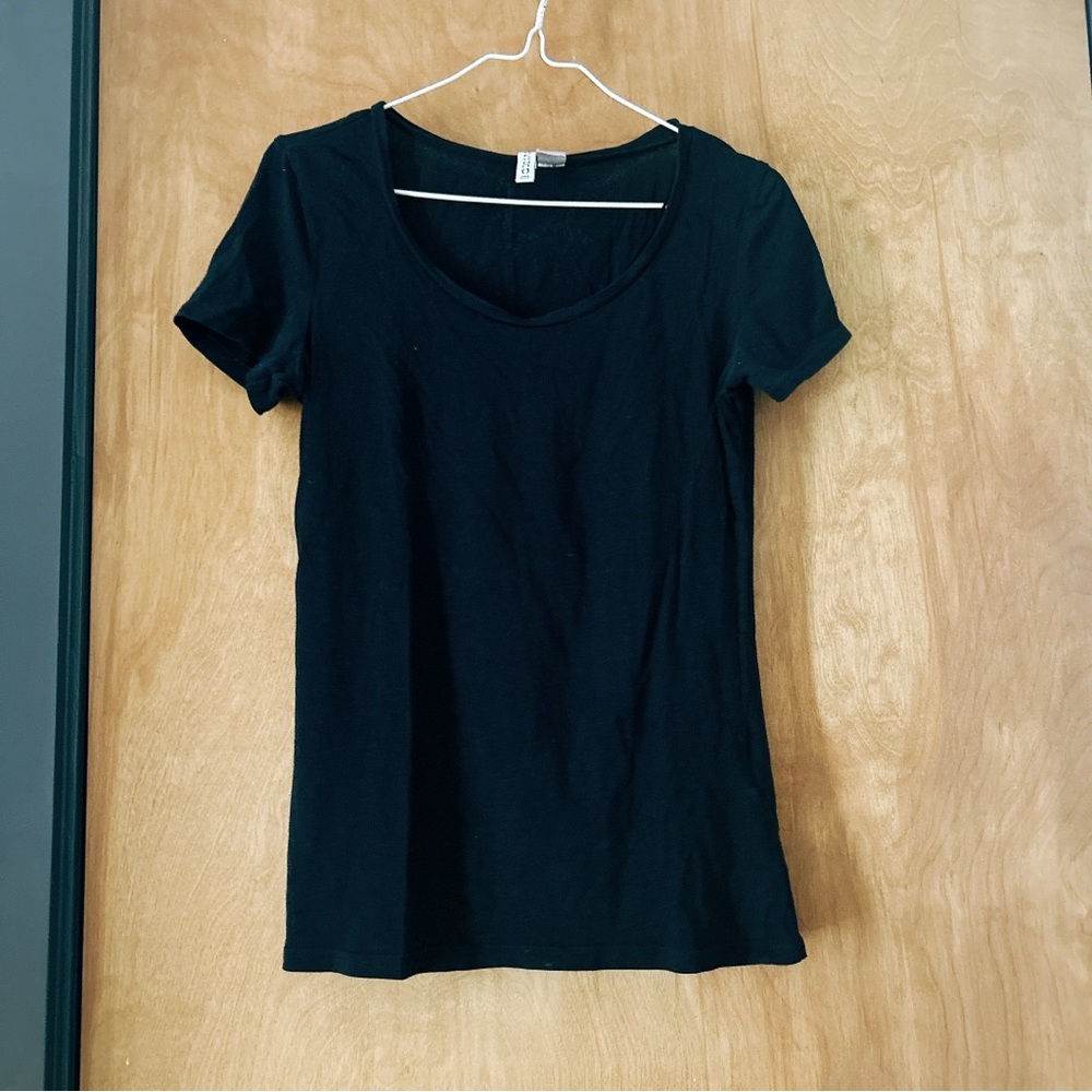 H&M Black Short Sleeve Tee